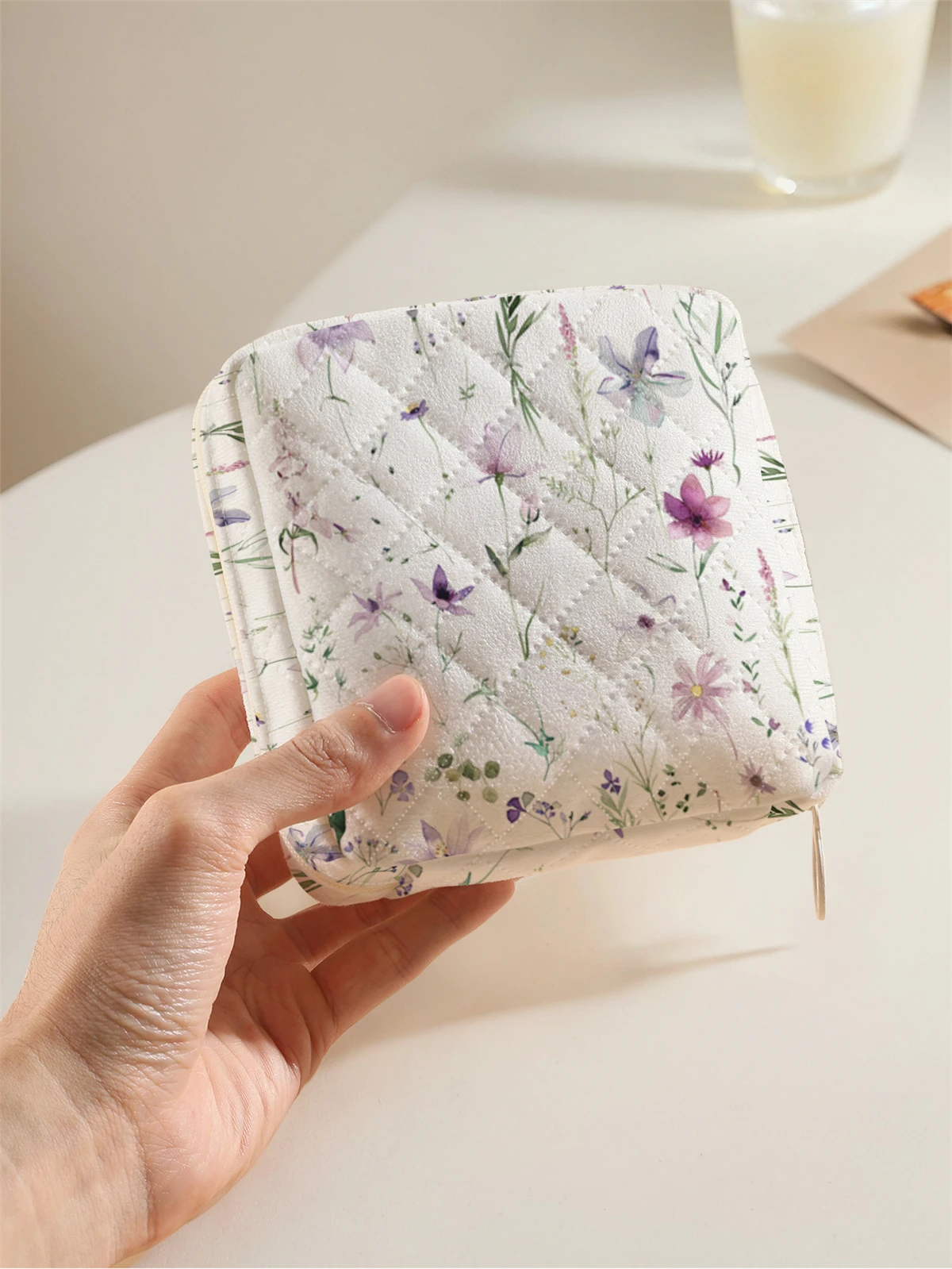 1 portable sanitary napkin storage bag, featuring floral patterns and diamond mesh material, lightweight women's tissue bag
