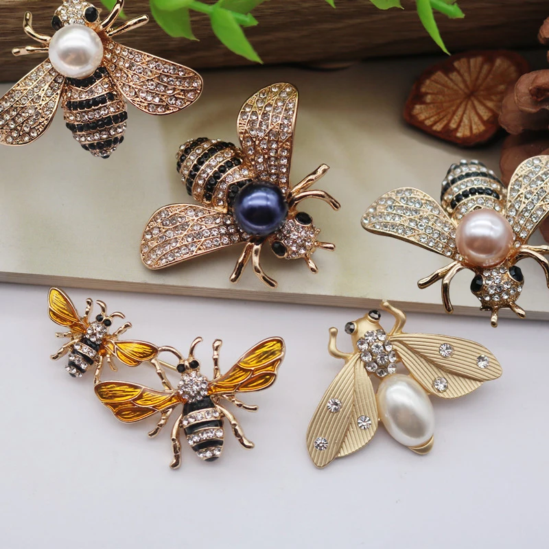 Art Deco Pin Jewelry Wholesale Vintage Cute Crystal Pearl Insect Queen Honeybee Bumble Honey Bee Spilla Per Le Donne Zaino Panno