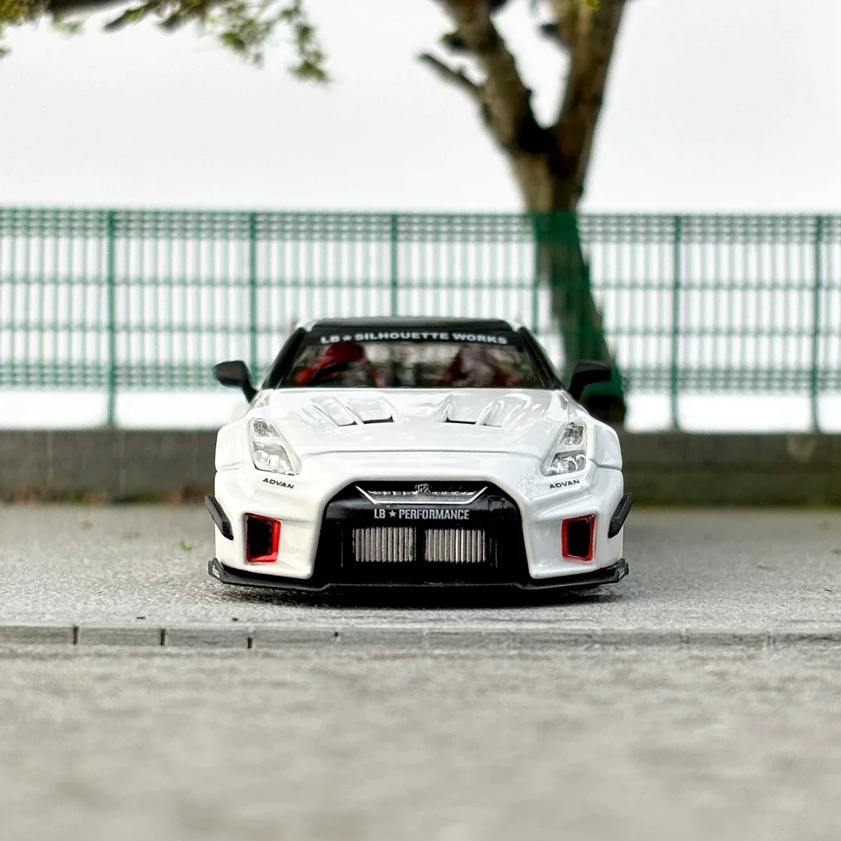 CM Model 1:64 Skyline GTR R35 LBWK wide-body modified alloy model-Image error fixed 2