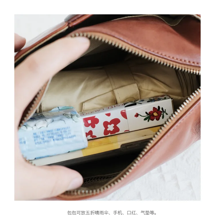 Handgefertigte Vintage-Designer-Umhängetasche aus erstklassigem Rindsleder für Damen, luxuriöse Echtleder-Schultertasche für Wochenend-Shopping – Detail 16
