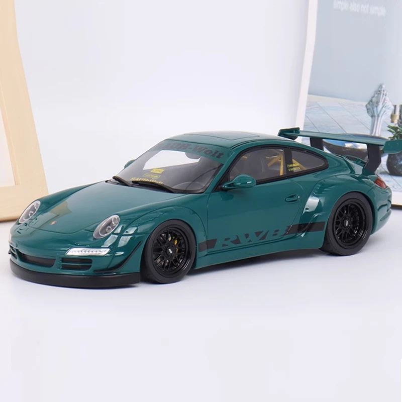 【GT SPIRIT】 1/18 RWB Syunkashuto 2021 1/18 GT Spirit 2021 Porsche 911 RWB Syunkashuto (Green Hell) Resin