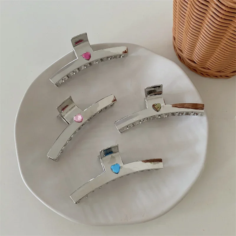 

Silver Heart Rhinestone Hair Claw Pins 2023 Summer New Geometry Fashion Charms Shark Clip Headwear Hair Accessories for Women