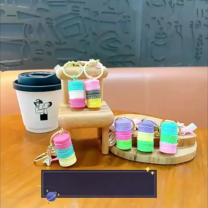 Portachiavi Con Torre Eiffel E Macaron, Ciondolo Per Borsa In Lega Dorata, Regalo Per Lei, Portamonete, Accessorio Moda (Blu) - 2