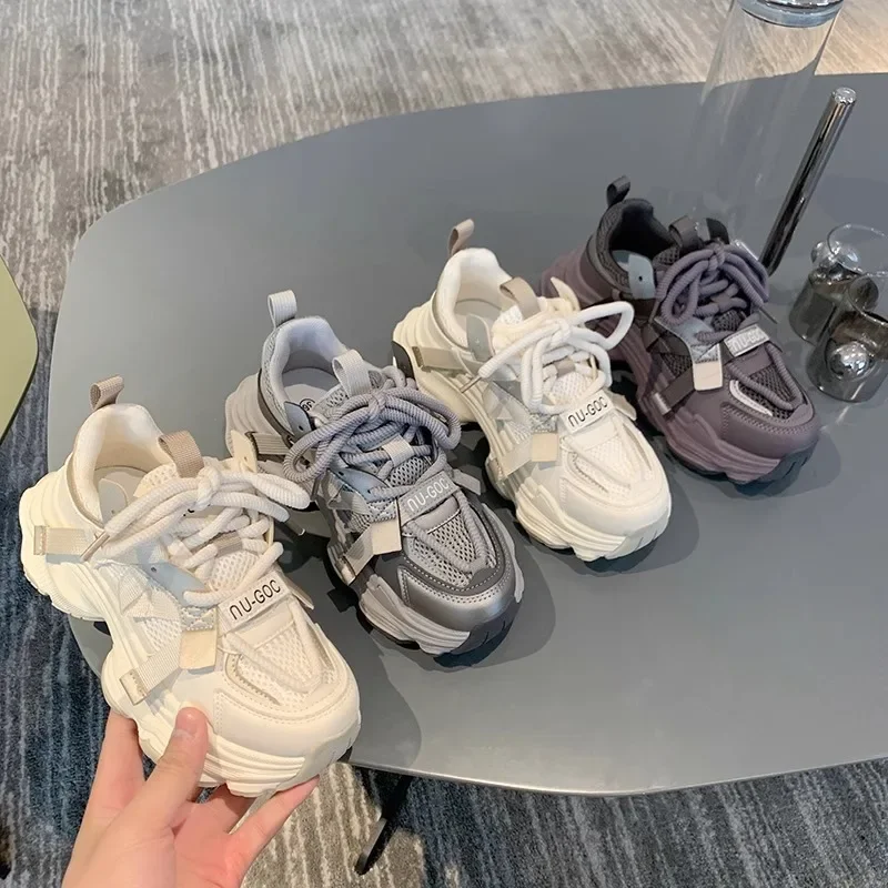 أحذية بمنصة شبكية جيدة