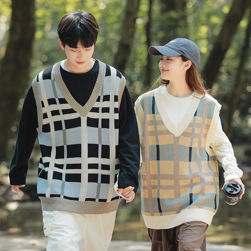 Plaid Sweater Vest Men Autumn V-neck Japanese Vintage College Knitted Fashion Loose All-match Ins Sleeveless Pullover Clothing