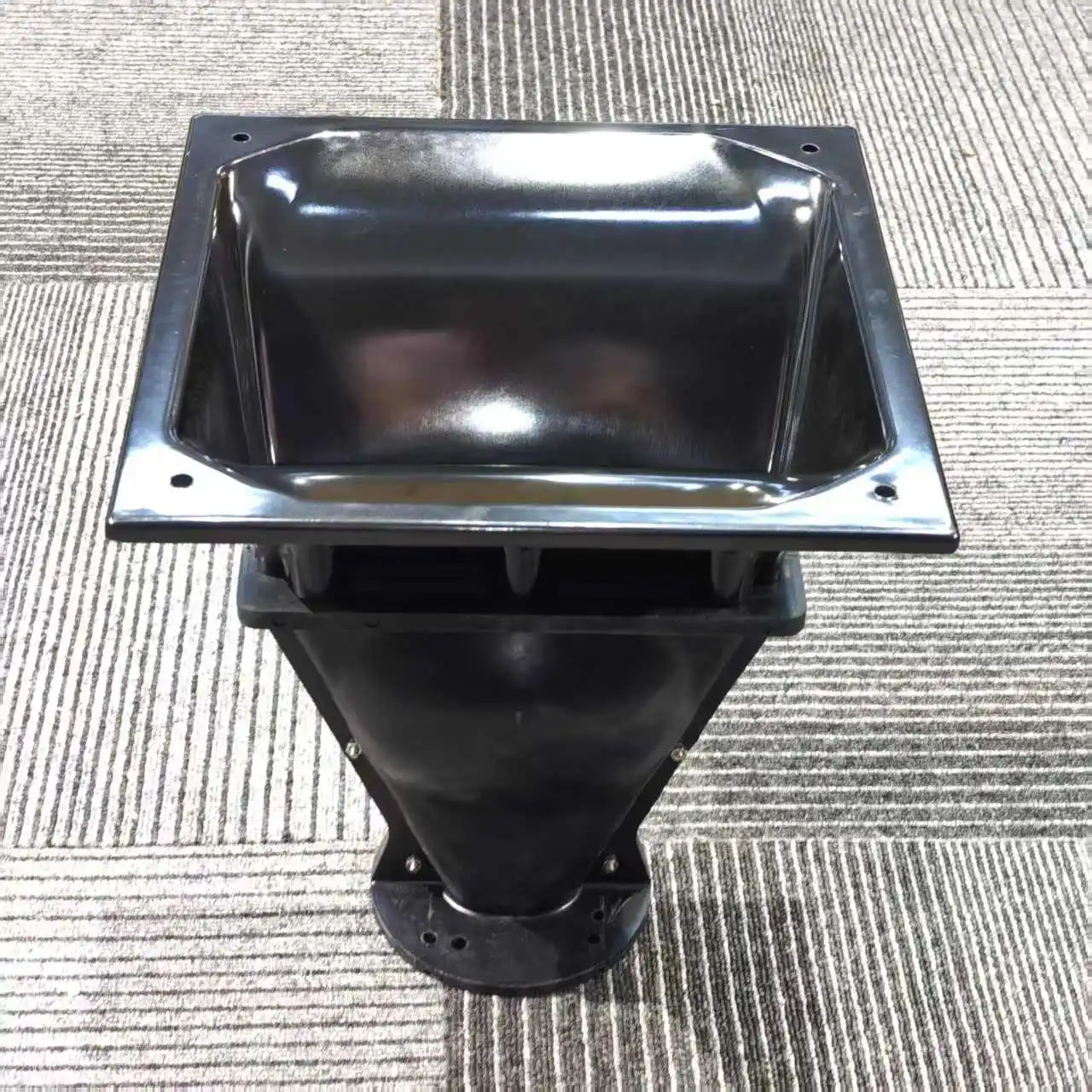 PROHsAudio Q1 HF Horn for Line Array Systems | 1.4-Inch