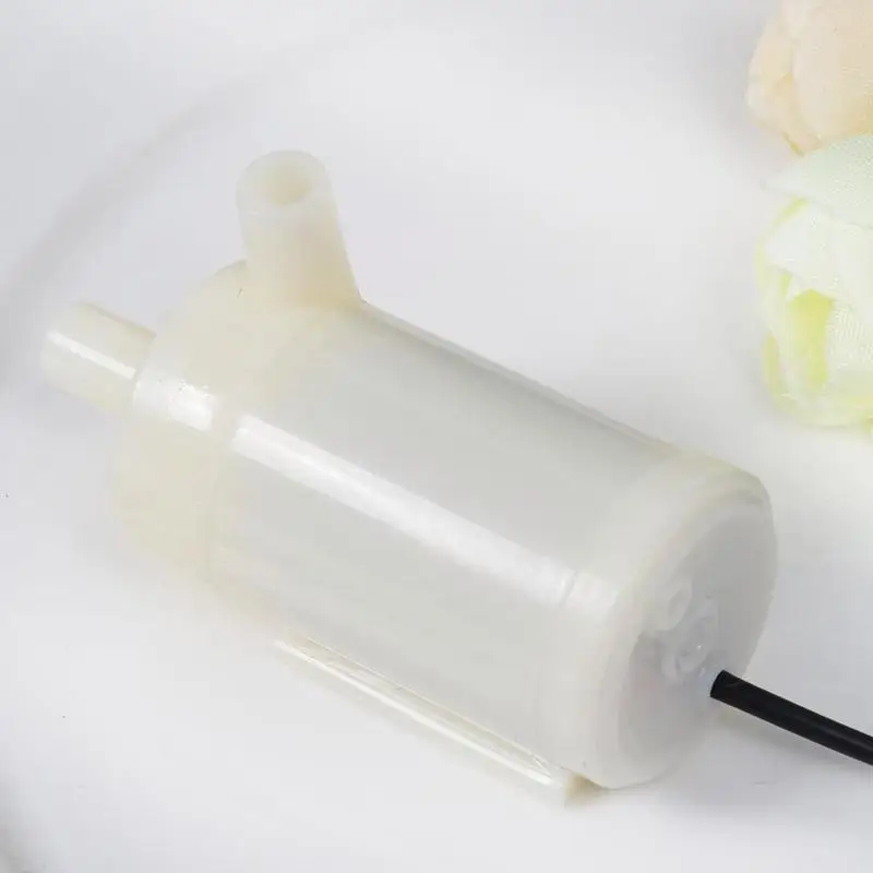 Micro Submersible Water Pump Amphibious Horizontal Dc2.5-6v Submersible Mute Circulation Fountain White Small 130-2 N6j3 1pc Submersible Water Pump