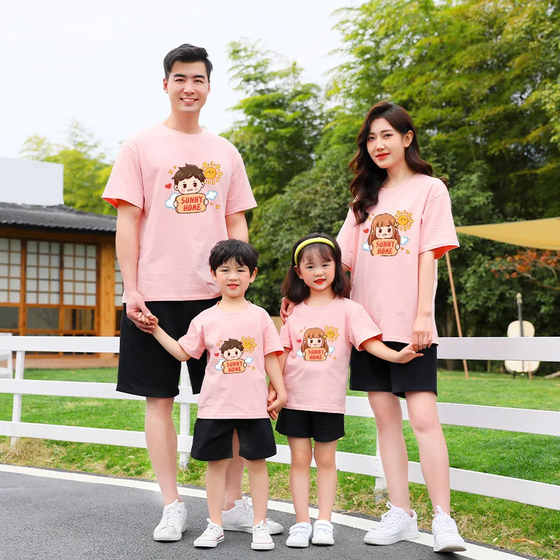 

Family Matching Outfits Cotton T-shirt Cartoon Printed Tops Parent-child Outfits Summer Casual Tees Kids Mother Daughter Clothes