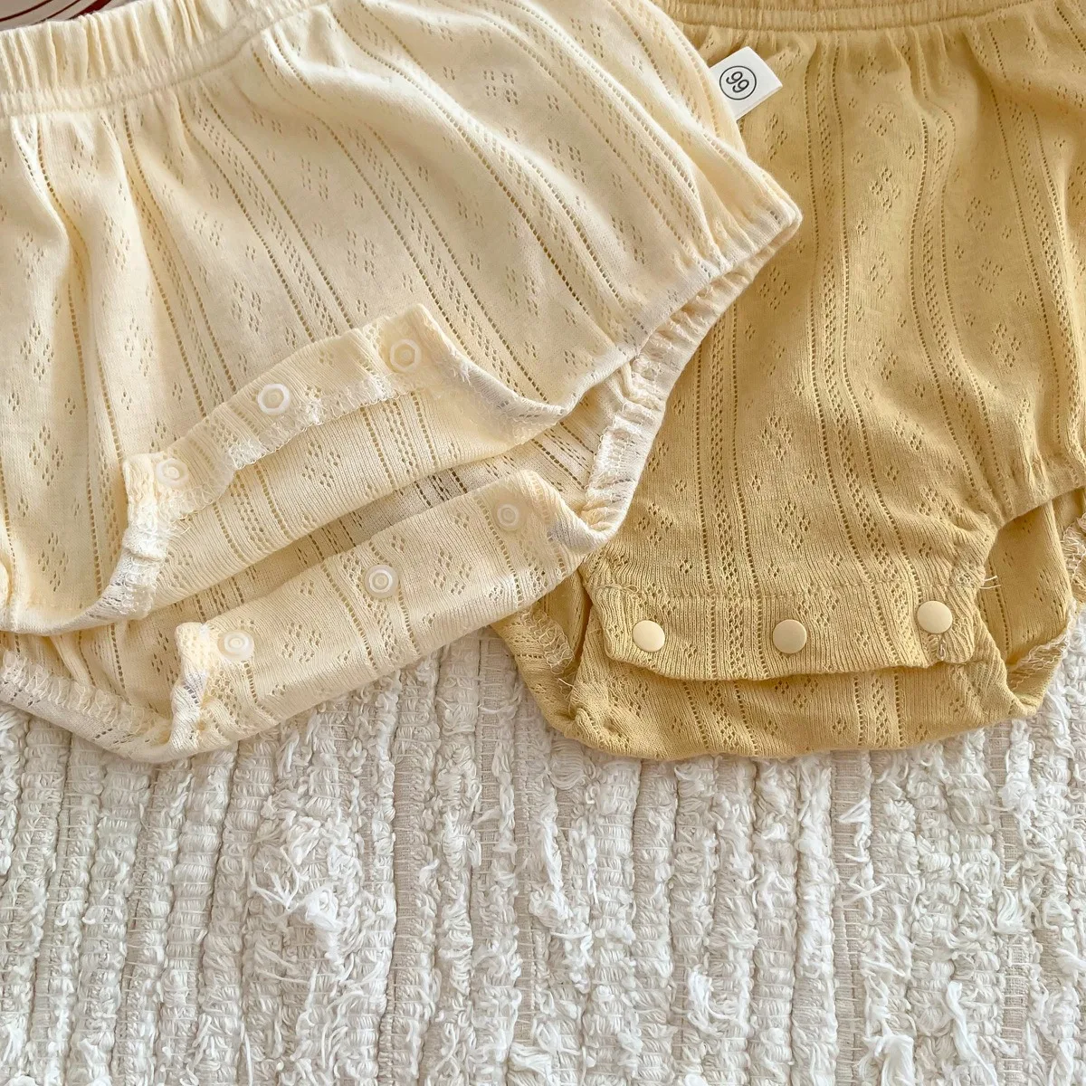 여아용 단색 구김 니트 탑 티셔츠 및 반바지,  의류 세트, 0-24m, 2 개, 2024 여름 신상