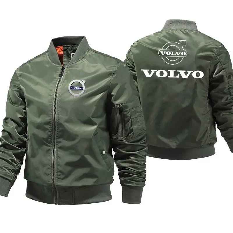 Рисунок 2 - Спортивное безопасное пальто пилота автомобиля Volvo