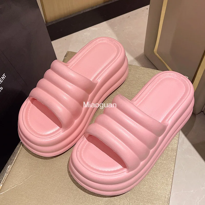 

Сандалии женские на толстой платформе, Эва танкетка, Нескользящие, пляжные тапочки, розовые, лето 2024