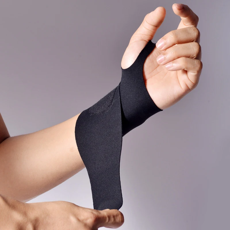 1PCS Gym Sports Wristband Carpal Protector Breathable Injury Wrap Band Strap Adjustable Wristbands Breathable Bracer