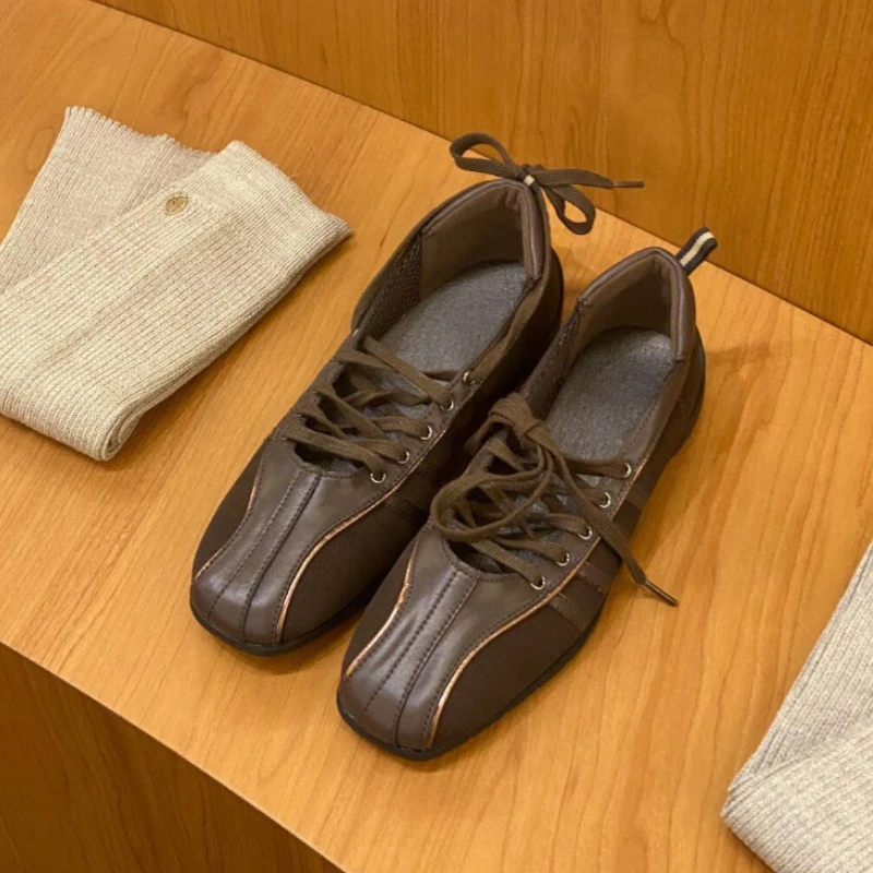 スニーカー IONSEOUL Apu Balletcore Flat Strap Leather Sneakers 5FM0068 Women's ballet flats Fashion Korean ballet style lace-up