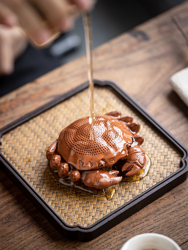Tea Pet Ornaments Creative Crab Integrated Filter Tea Drain Purple Sand Ceremony Accessories Tea Pet Ornaments