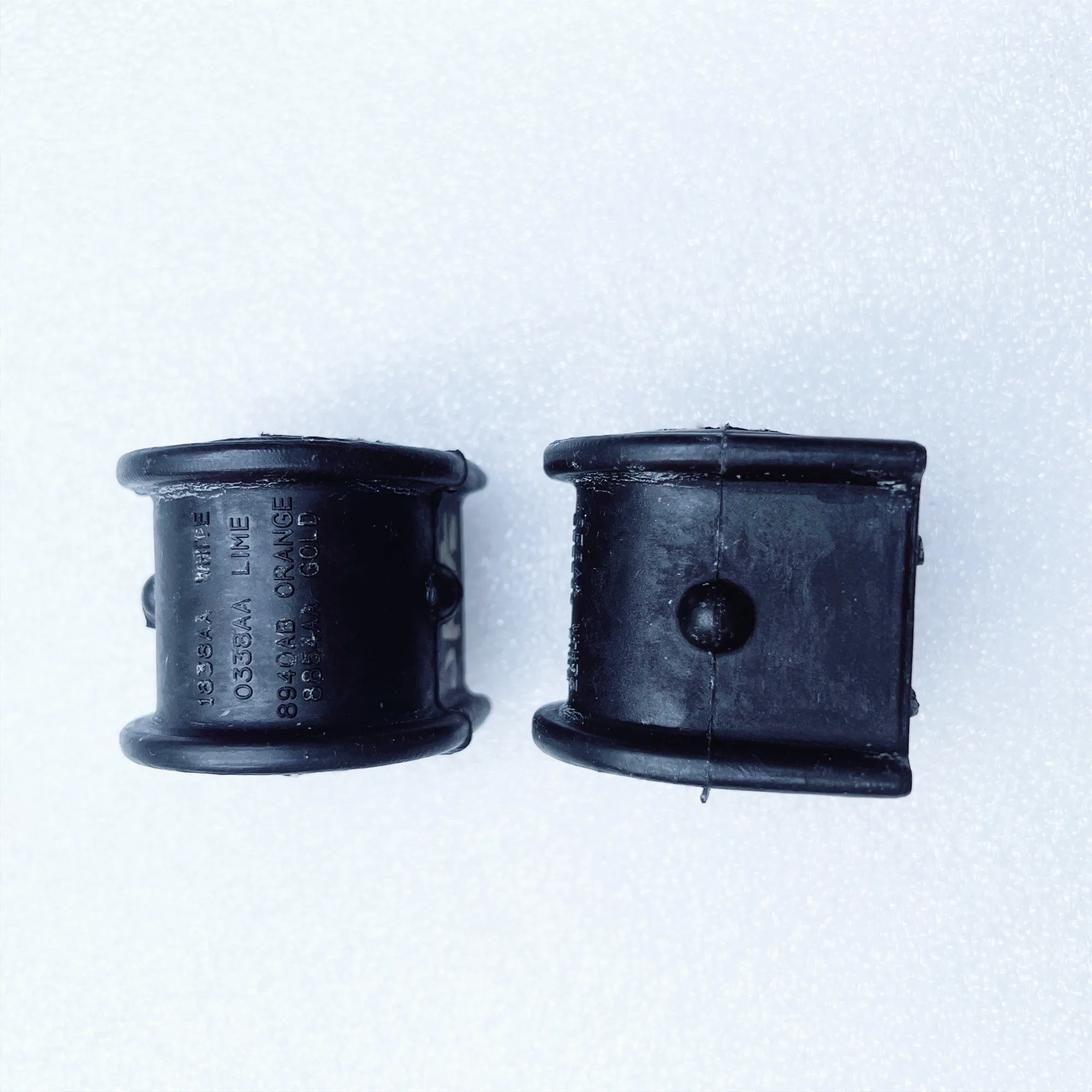 Control arm bushings kit shifter linkage bushing 2PC Rear Stabilizer Bar Bushing 52060013AA Suitable For Jeep Wrangler JK JL J6 2007 -