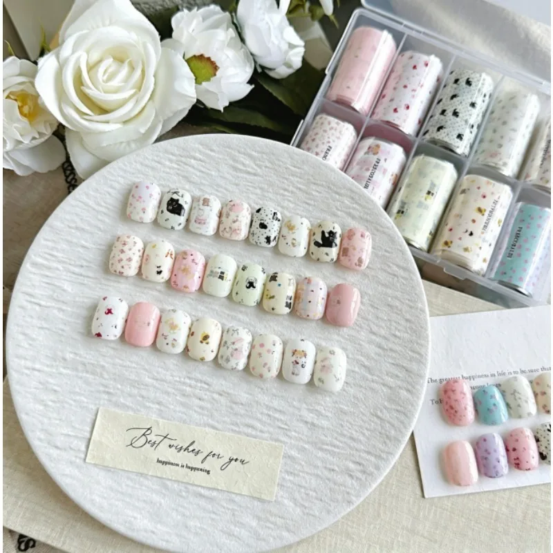 10pcs 네일 아트 포일 전사지 핑크 그리드 패턴 네일 스탬핑 스티커 DIY 네일을위한 스위티 카우보이 스타일 매니큐어 데칼
