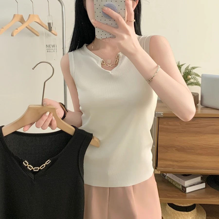 

Женский трикотажный топ без рукавов, Тонкий Повседневный Топ из вискозы с V-образным вырезом, в Корейском стиле, лето 2024
