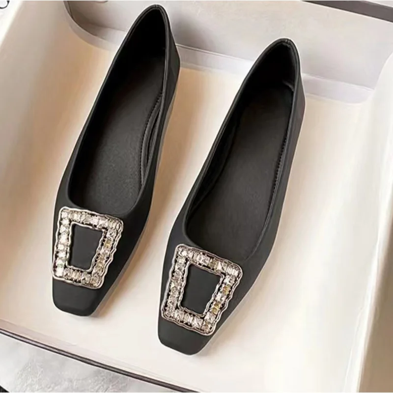 

2023 New Summer Fashion Women's Sandals Square Toe Ladies Flat Shoes Personality Metal Rhinestone Luxury Women Casual Shoes
