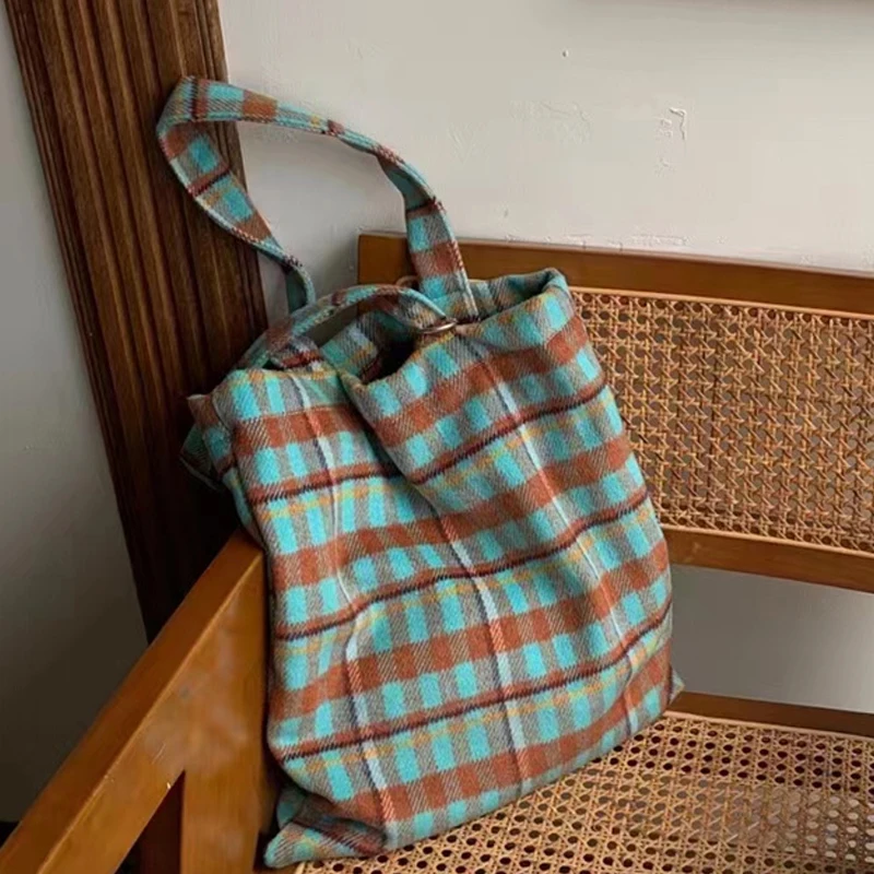 

Корейские тонкие повседневные дизайнерские роскошные сумки и кошельки, новинка 2023 года, плечо из полиэстера в полоску в клетку