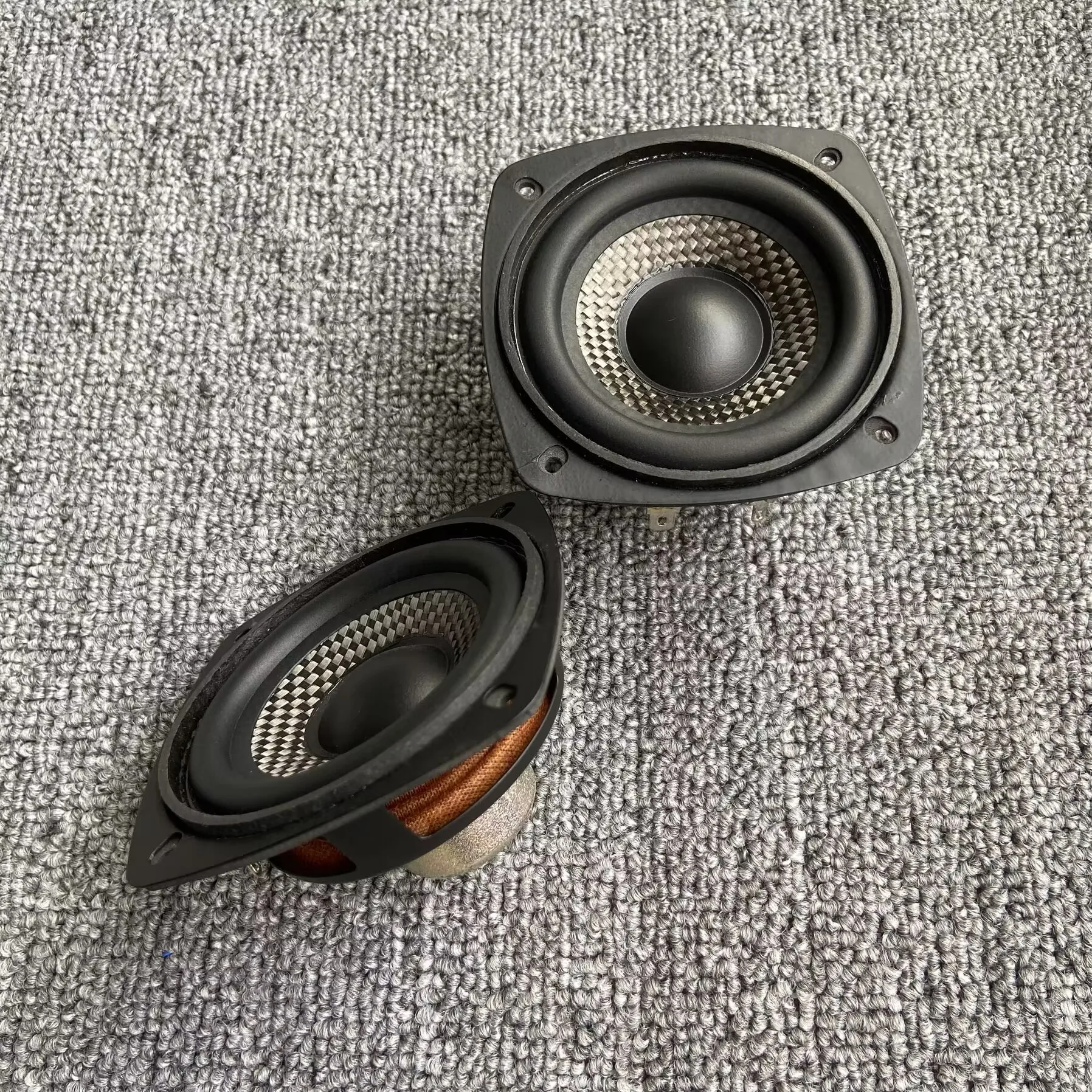 Carbon Fiber Cone Mid Bass frequency speaker 3 inch 82mm DIY 8ohm 15W Neodymium Magnetic 2PCS