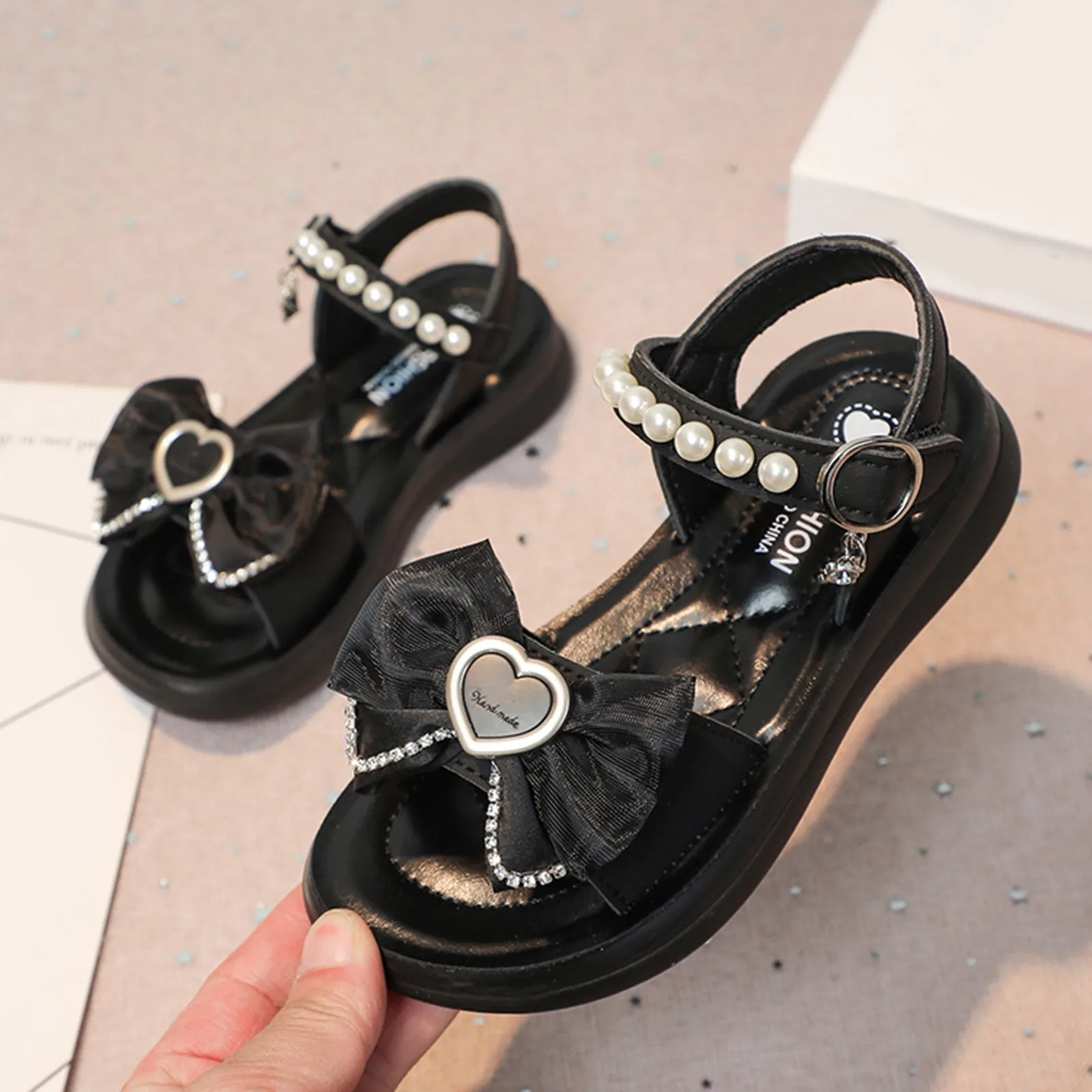 

Children's Sandals Soft Sole Fashion Pearl Bow Girl's Princess Shoes Summer Thick Soled Children's Sports Breathable Beach Shoes