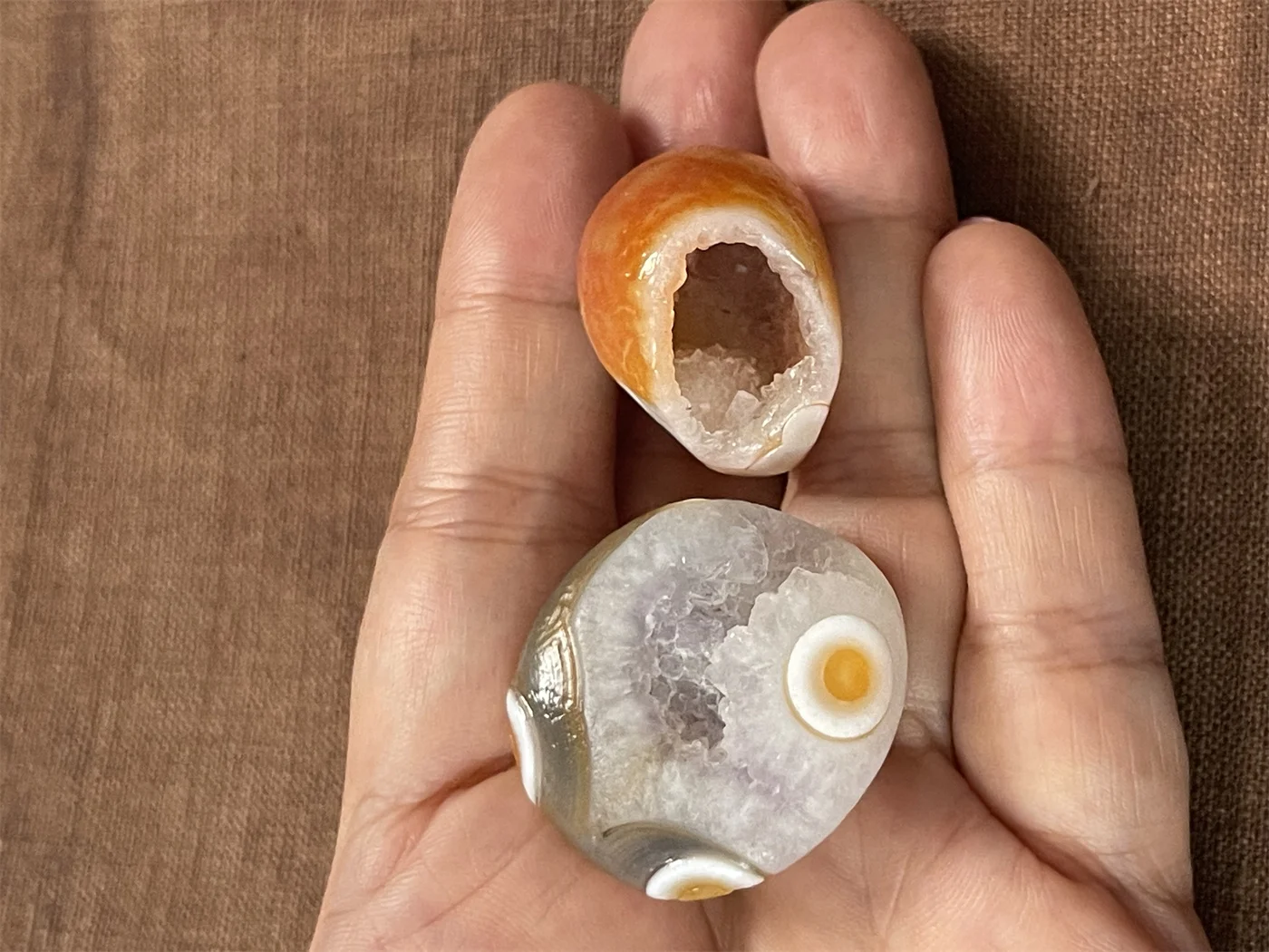 1pcs/lot Special Rare Natural Gobi Agate Geode Rough multicolored Eye pattern Meditation and healing small Ornaments
