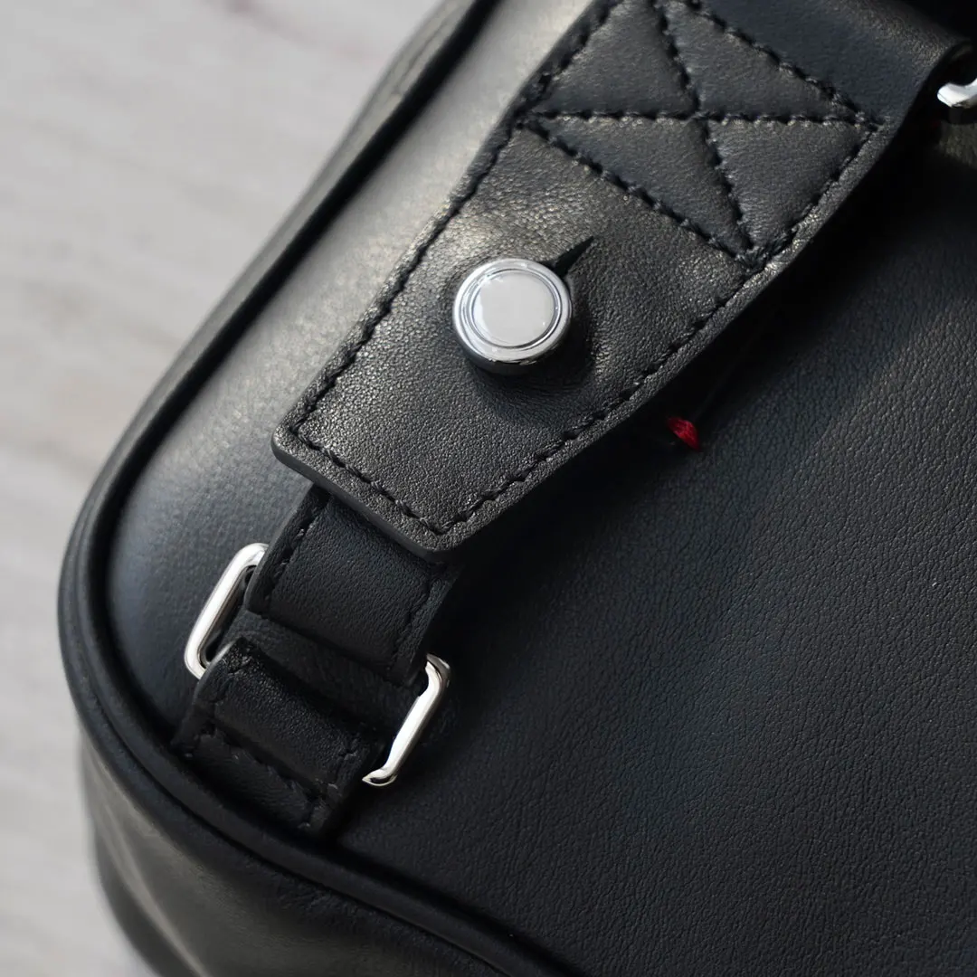 Luxury B Style Chest Bag Business Causal Striped Design Men's Bag Fashion Casual Lapa Leather Chest Bag Shoulder Bag Men's Bag