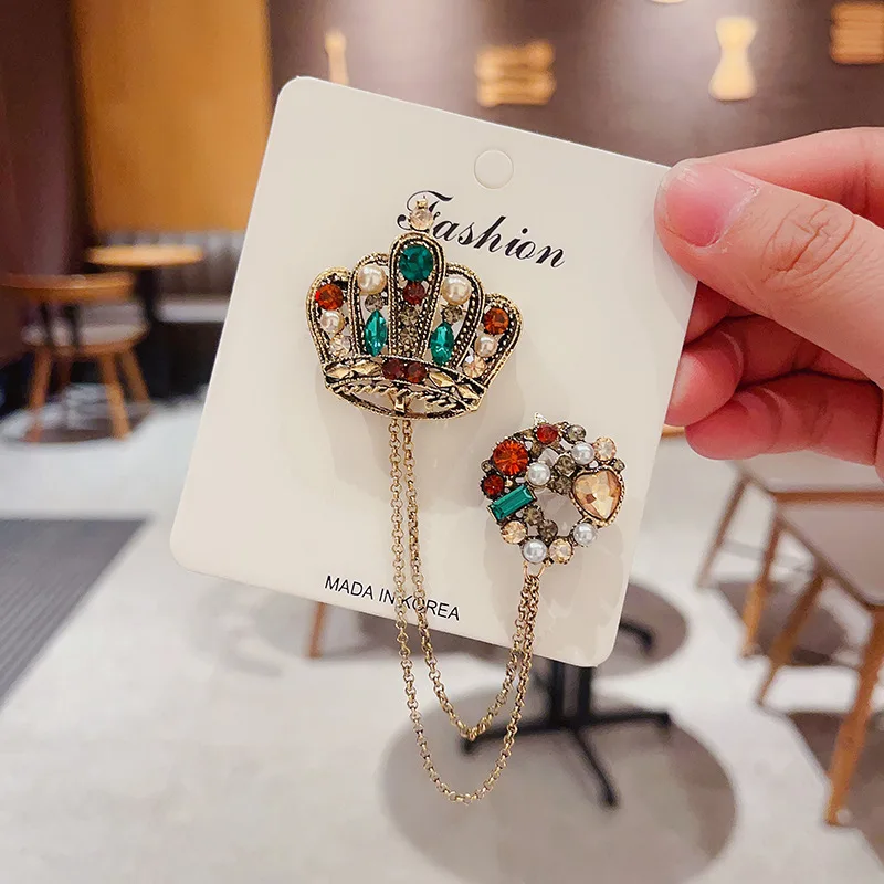 DEC stamp pin Oliver オリバー　ピンバッジ View Pin: DEC - Postage Stamp Series - Oliver