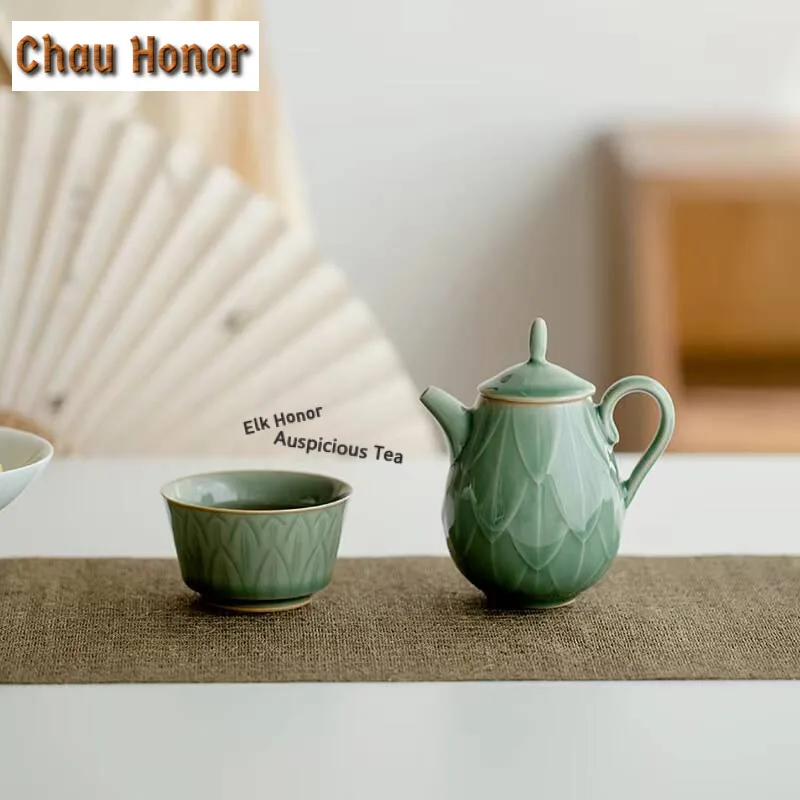Boutique Yue Kiln Celadon Teapot Camping Tea Cup Set Creative Relief Lotus Seat Ceramic Tea Maker Kettle 1 Pot 1 Cup Gift Box