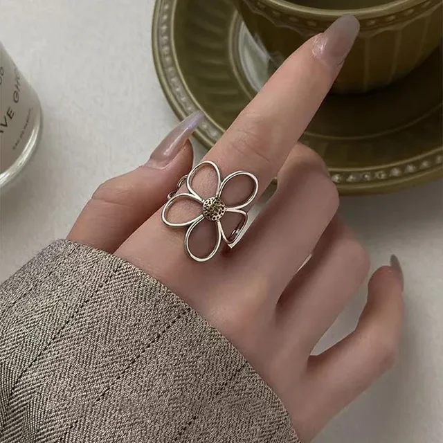 New Simple Daisy Flower Ring For Women Fashionable Personalized Daily Accessory Party Jewelry Birthday Anniversary Gifts