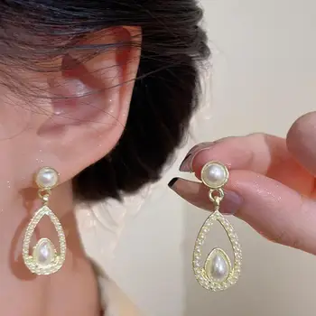 925 Silver Needle Korean Fashion Water Droplet Pearl Earrings For Women Jewelry 2025 Trending New French Palace Drop Earrings