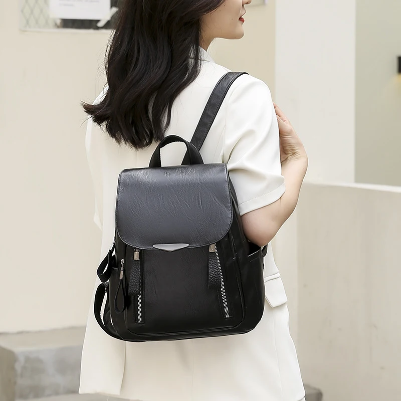 Women's Flap Backpack Solid Color PU Leather Large Capacity Female Daypack Backpack Rucksacks Casual Travel School Bag