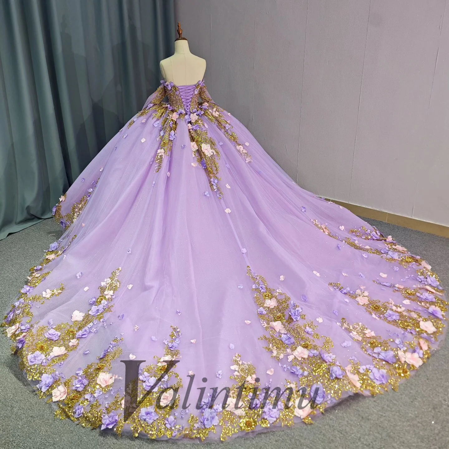Valintimu Sweetheart Quinceanera Dress for Girl Detachable Sleeves 3D Appliques Princess Dress Customized