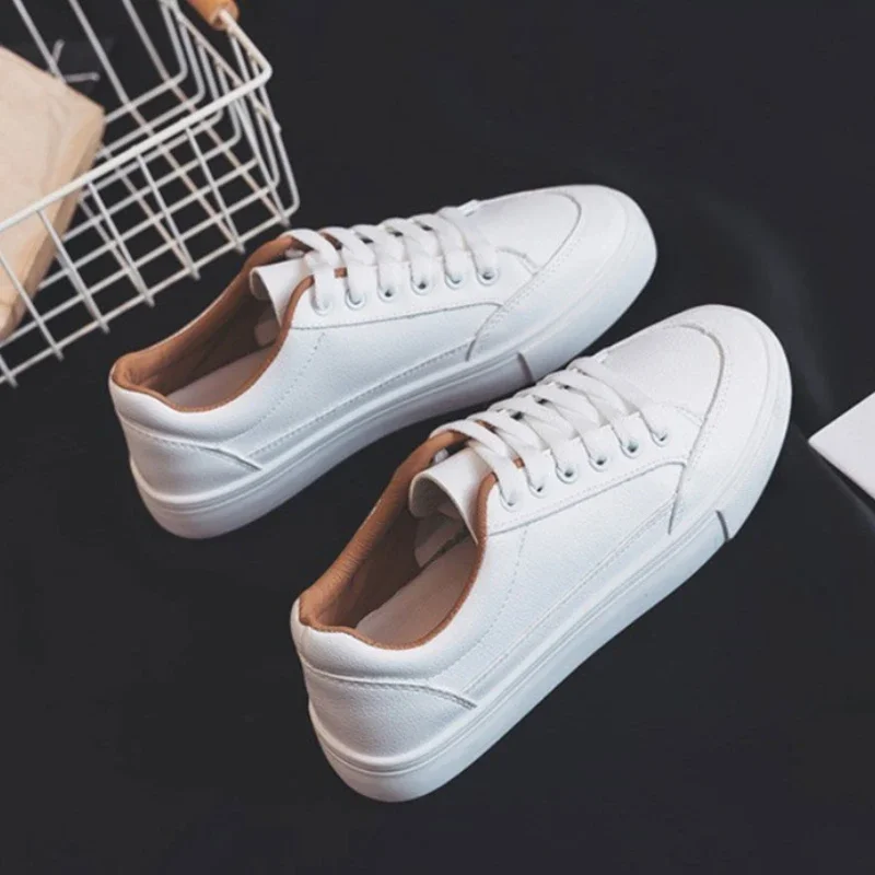 Shoes 2023 Women Running Spring Autumn Fashion White Breathable Embroidered Flower Lace-Up Casual Sneakers Zapatos De Mujer 6