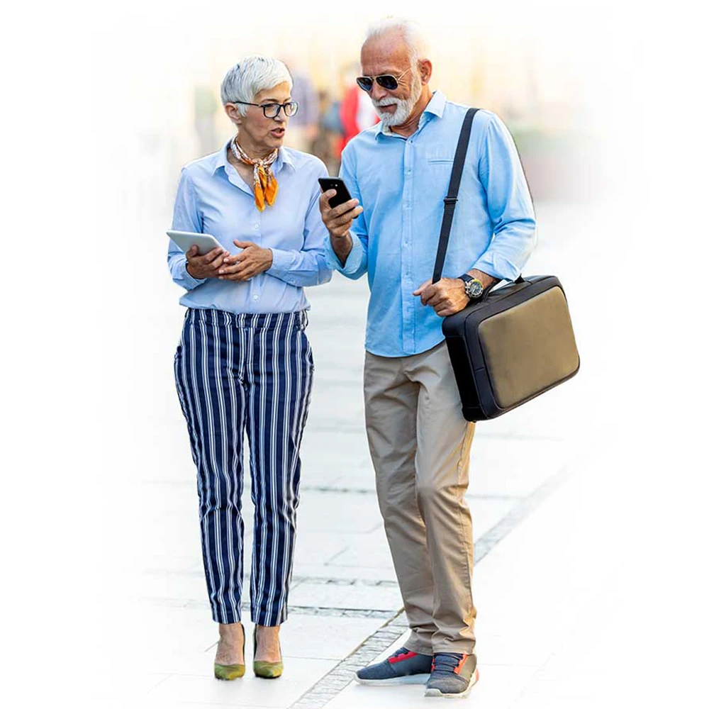 Signia Styletto AX Brilliant hearing never looked so good Styletto AX rechargeable hearing aids look as amazing as they sound 6