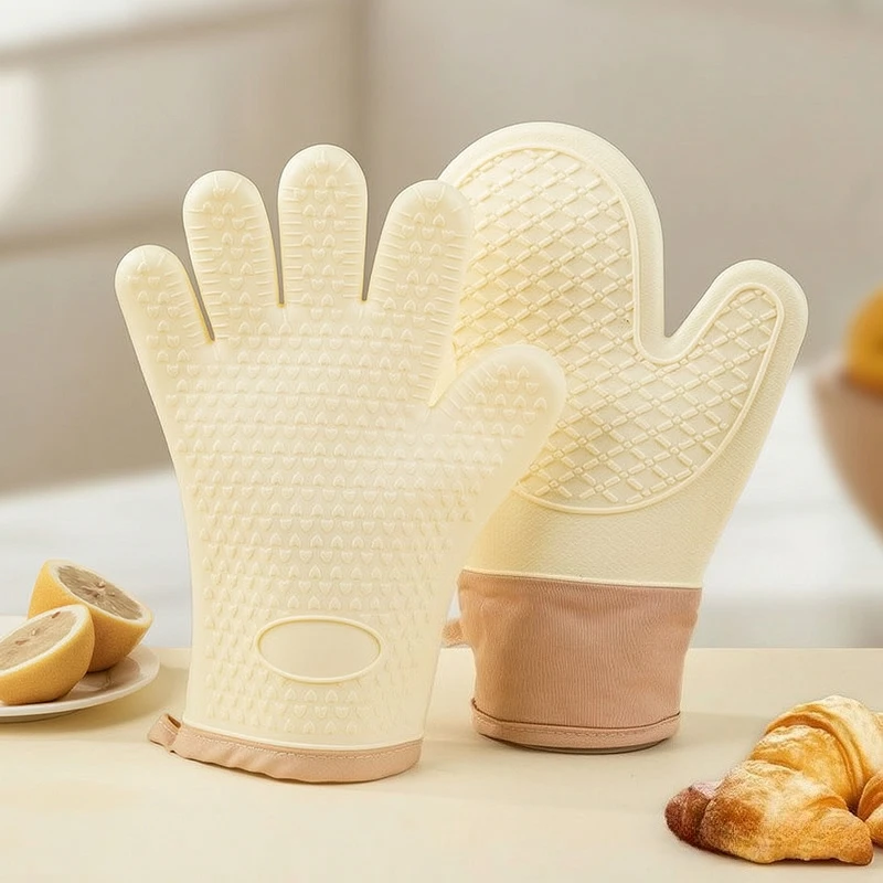 Heat-Resistant Silicone Kitchen Mitts - Enhanced Grip & Protection