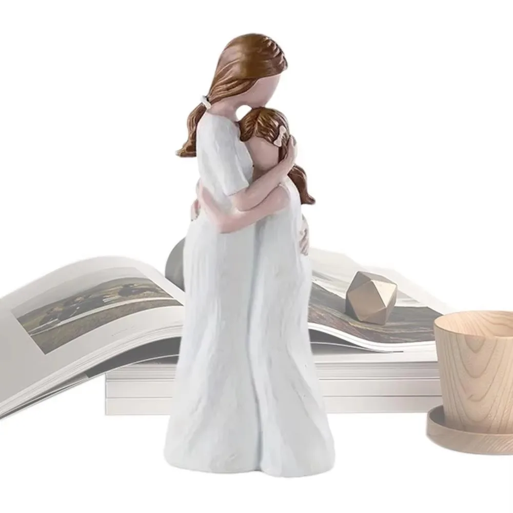 Handbemalte Mutter-Tochter-Statue, elegante moderne Skulptur einer Mutter, die ihre Tochter umarmt, Kunstharz-Familienskulptur, Geburtstagsgeschenk – Detail 3