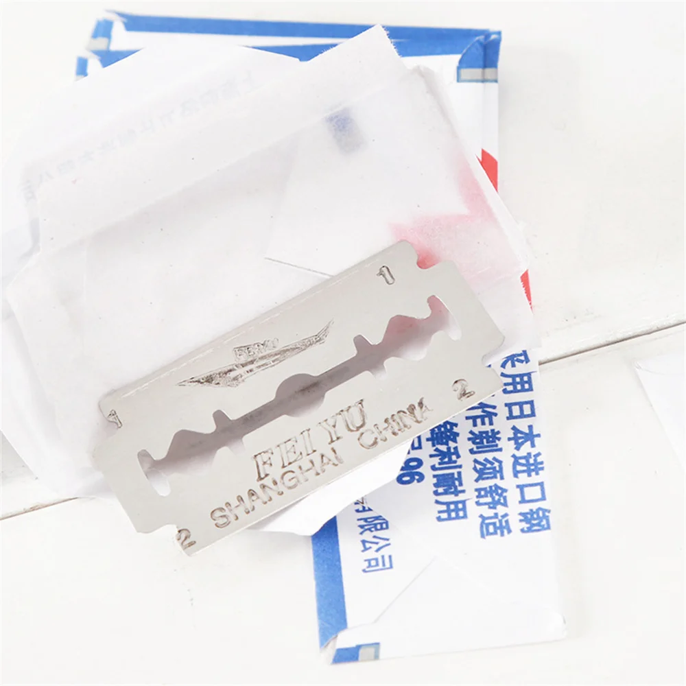 Рисунок 2 - Бритвенные лезвия с двойной кромкой