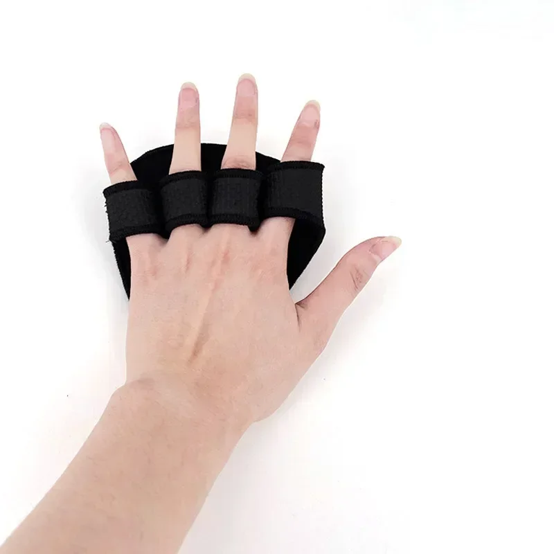 Lifting Dumbbell Skid Gloves Unisex Anti Weight Four Finger Fitness Gloves Grips Pads Gym Workout Sports for Hand Protector 3