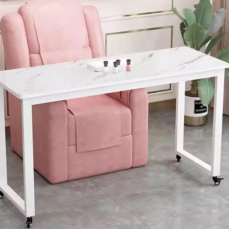 Рисунок 6 - Stetic белый маникюрный столик