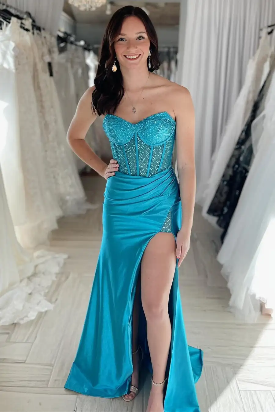 

Royal Blue Rhinestone Strapless Prom Dress Mermaid Long Formal Dress with Slit Wedding Guest Ruched Foraml Evening Gown