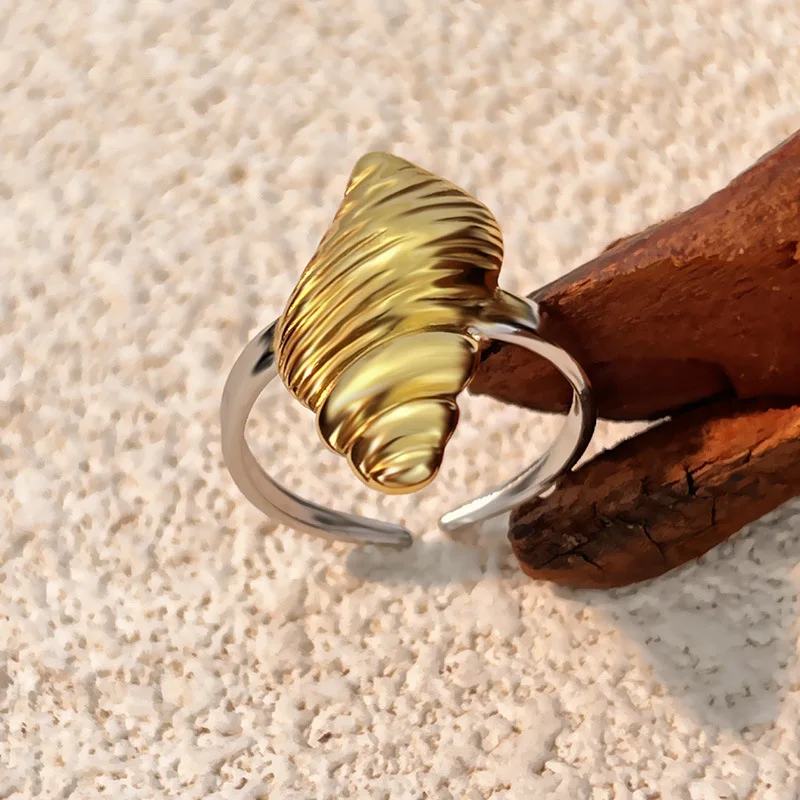 Charm Ocean Series Opening Rings 18K Gold Plated Mini Crab Ribbed Conch Lava Textured Starfish Ring for Women Girls Rust Proof