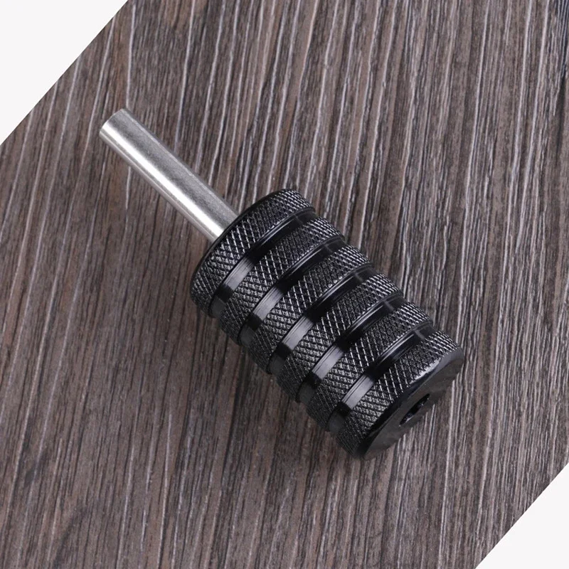 Tattoo Grip Cover Cartridge Grips Aluminum Alloy Handle Tattoo Grips Machine Gun Tubes Round 30MM Sterilizable Black Nylon Body Art Supplies 1PC