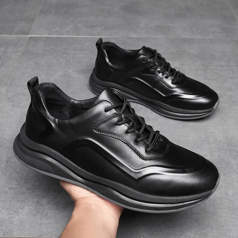 

Spring Men's Sports Shoes Wear-Resistant Casual Soft-Soled Shoes Fashion Sports Running Leather Shoes Men's Waterproof 38-45