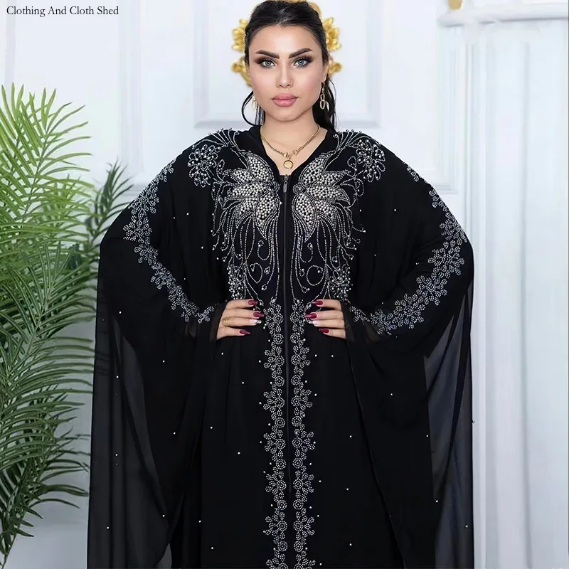 

2024 New Elegant Luxury Dignified Diamond Decorated Long Islamic Clothing Dress Temperament Casual Fashion Muslim Women's Robe