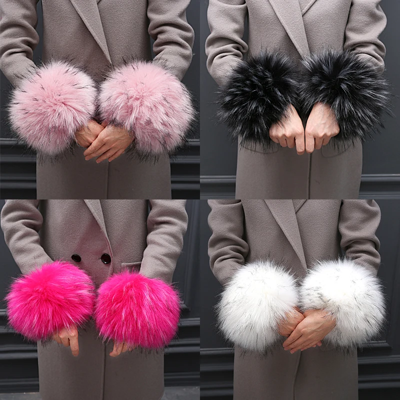 Bangle bracelet Women Plush Bracelet Warm Wristband Arms Faux Fox Fur Cuff Oversleeve Winter Elegant Luxury Windproof