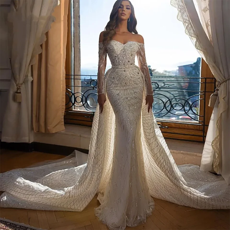 Wunderschöne Meerjungfrauen-Brautkleider mit Kristall-Spitzenapplikationen 2026, schulterfrei, abnehmbarer Hofschleppe, Tüll-Brautkleider für Damen – Detail 4