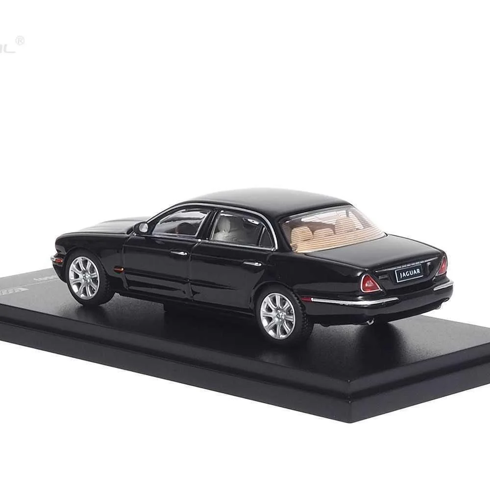 AlmostReal AR 1:64 XJ X350 합금 자동차 모델
