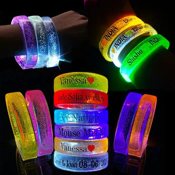 Braccialetti LED personalizzati Creazione di messaggi esclusivi Bracciale al neon LED Braccialetti luminosi lampeggianti per la festa di nozze di compleanno 1