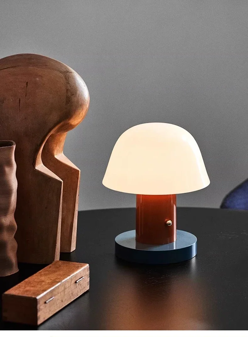 Description Picture 5 of itemPostmodern Cordless Mushroom Table Lamp Rechargeable Battery Operated Night Light for Bedroom Living Room Restaurant Outdoor